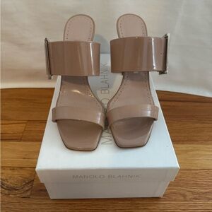 Manolo Blahnik Arremu Sandals